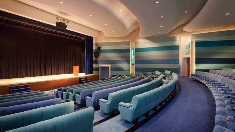 jumeirah beach hotel meyana auditorium